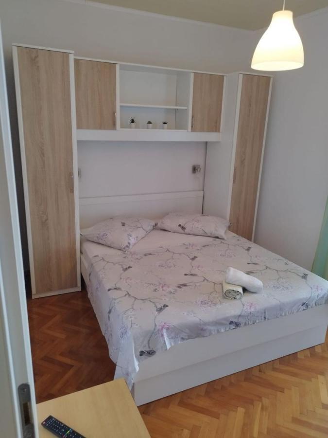 Apartments Mare - 150 M From Beach Brela Esterno foto