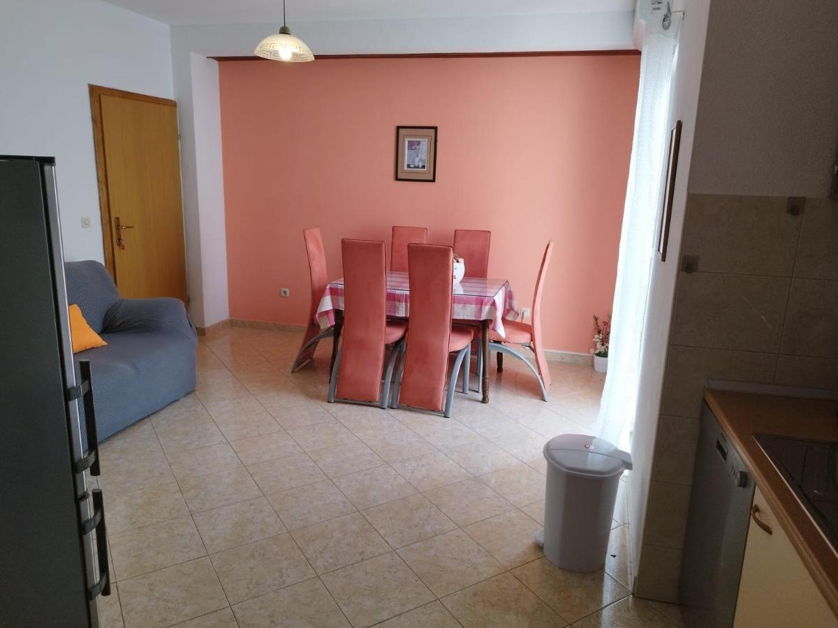 Apartments Mare - 150 M From Beach Brela Esterno foto