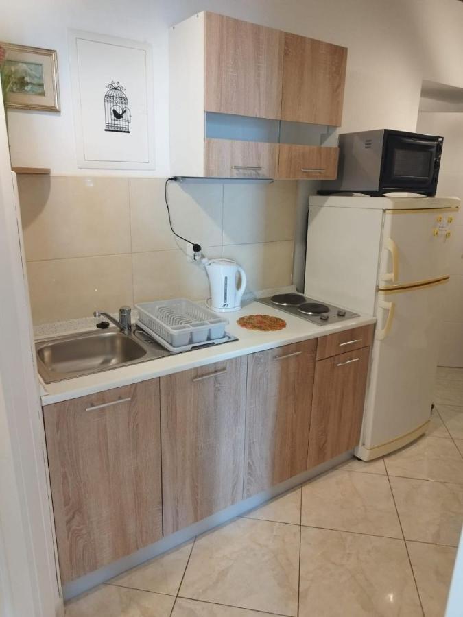 Apartments Mare - 150 M From Beach Brela Esterno foto