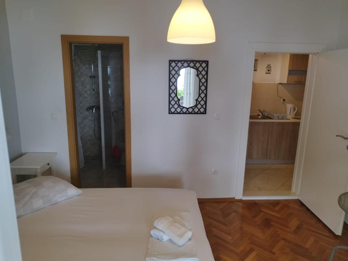 Apartments Mare - 150 M From Beach Brela Esterno foto