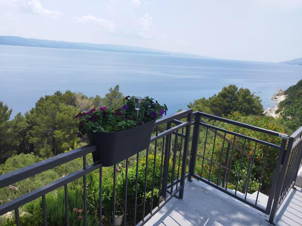 Apartments Mare - 150 M From Beach Brela Esterno foto