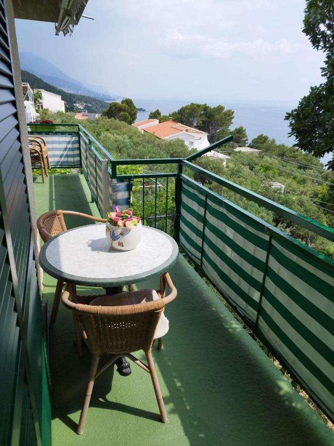 Apartments Mare - 150 M From Beach Brela Esterno foto