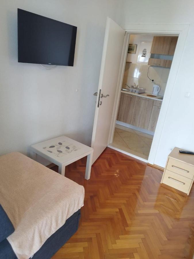 Apartments Mare - 150 M From Beach Brela Esterno foto